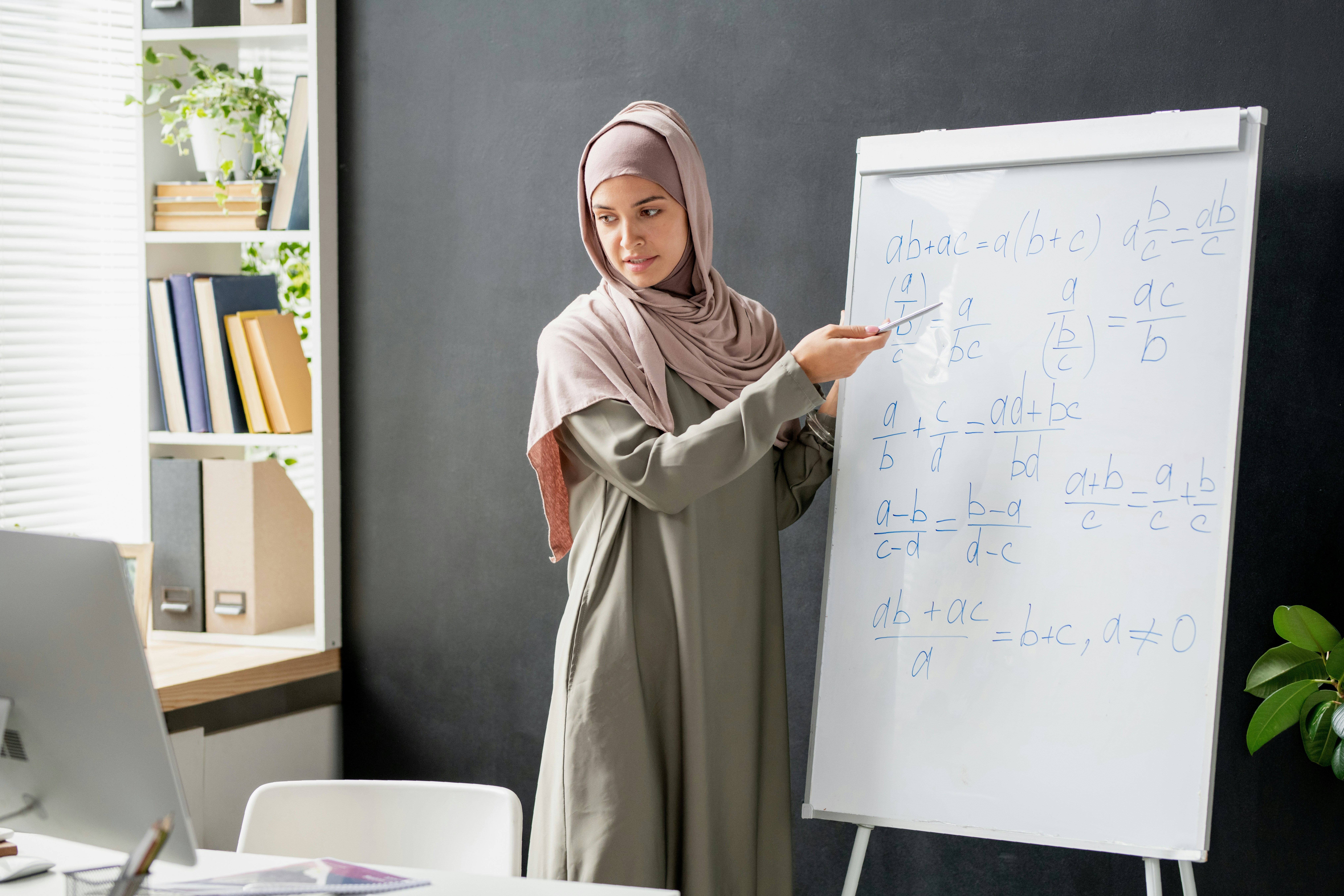 London Education Centre - Premium Learning Environment
